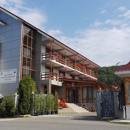Pensiunea Balan Piatra Neamt Bagian luar foto